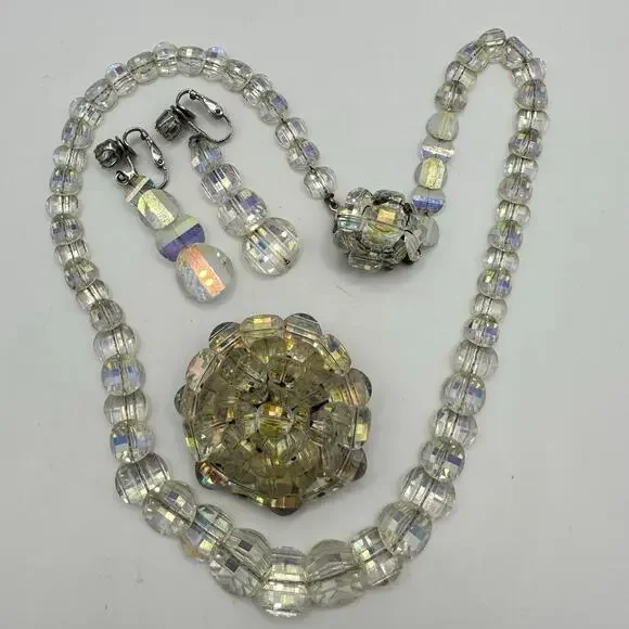 1950s vintage glass aurora borealis AB graduated beaded necklace earrings brooch - Picture 2 of 8